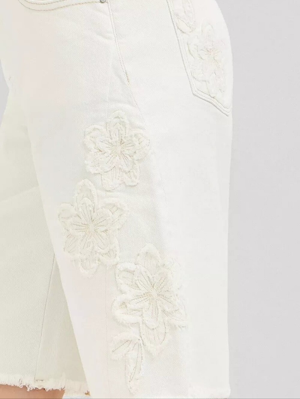Risen Floral Embroidered Relaxed Fit Bermuda Baggy Jorts Long Cream Denim Shorts - Picture 6 of 13